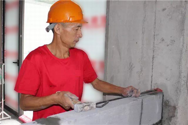 4新老砌墙衔接处，做拉筋工艺处理，增加新砌墙体的稳定性.jpg